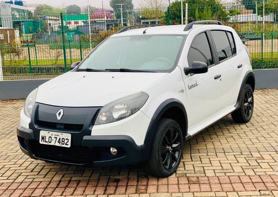 RENAULT SANDERO 1.6 STEPWAY TWEED 8V FLEX 4P MANUAL RENAULT SANDERO 1.6 STEPWAY TWEED 8V FLEX 4P MANUAL